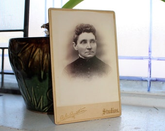 Antique Photograph Victorian Woman 1800s Cabinet Card