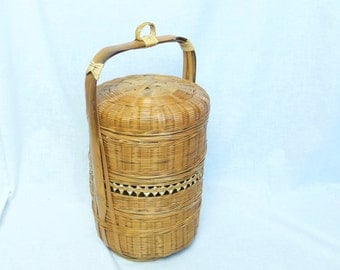 Vintage Asian bento box…hand made Asian lunchbox…wicker bento box...rattan bento box...bamboo bento box.
