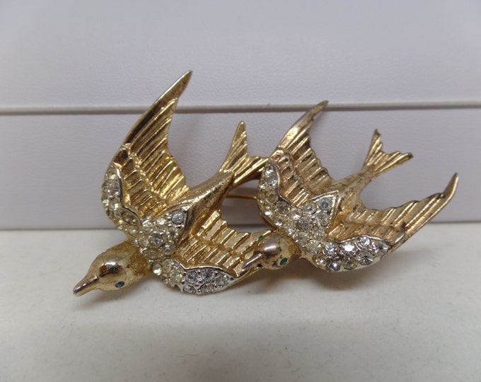 CORO DUETTE Sterling Signed Vintage Swallows Brooch/Fur Clips
