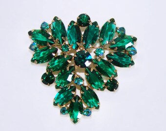 Vintage Juliana D&E Emerald Green Navette Rhinestone Statement Brooch