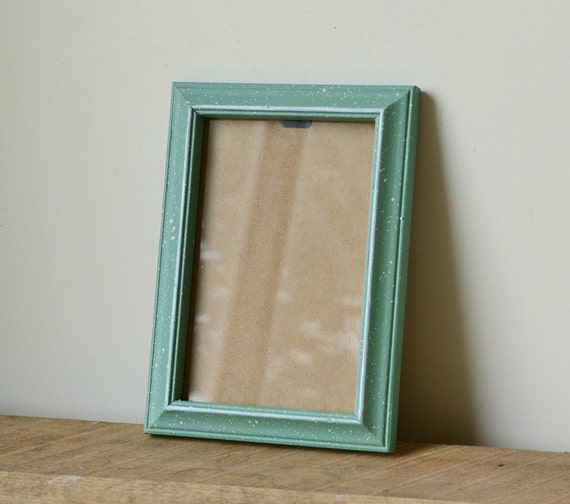 Hand Painted Sage Green Speckled Photo Frame with White Accents 6x4