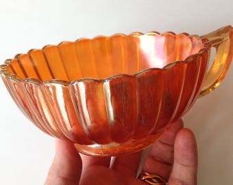 Gorgeous vintage peach iridescent lustre carnival glass dish