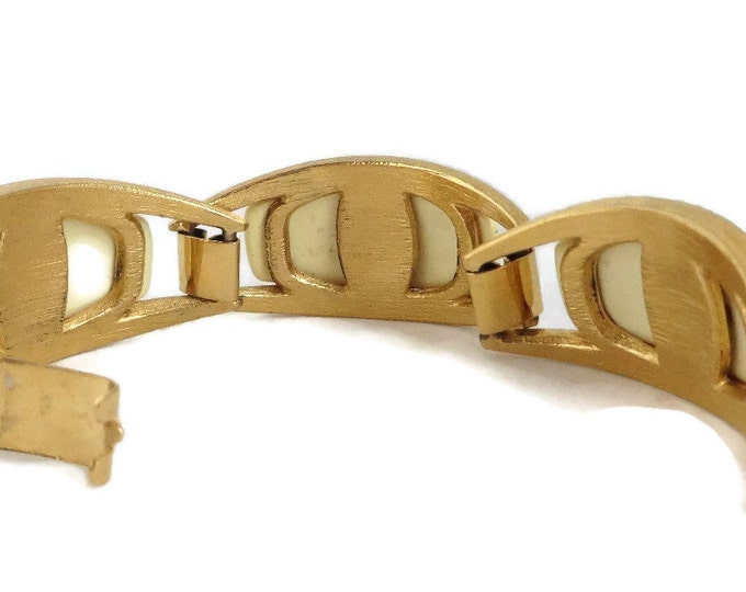 ON SALE! Vintage Cream and Gold Tone Link Bracelet, Lucite and Metal Bracelet