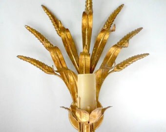 Gilded gold leaf and ear of corn tole wall sconce. Tolewear sconce
