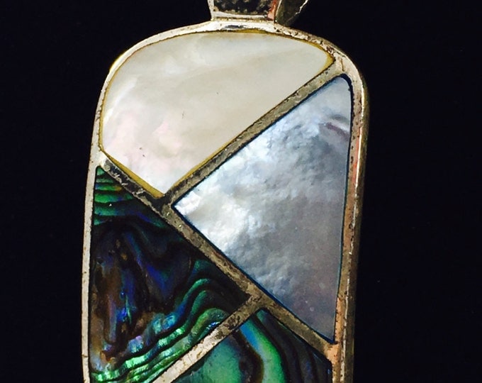 Storewide 25% Off SALE Vintage Sterling Silver Abalone Mother Of Pearl Italian Pendant & Chain Necklace Featuring Eclectic Modern Design