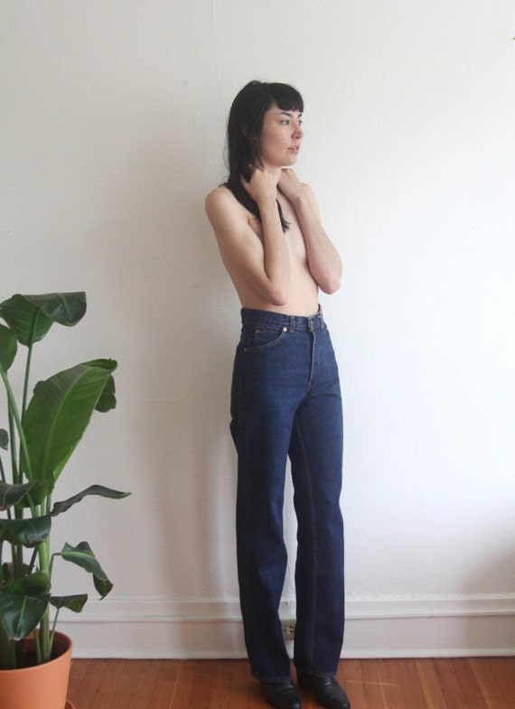 vintage high waisted levi jeans