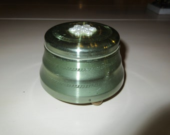 MUSICAL JEWELRY BOX