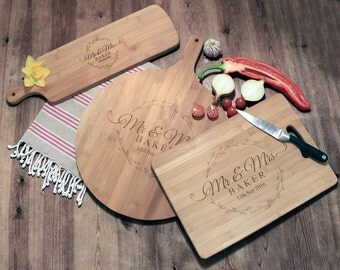 Personalised Cutting Boards, Custom Chopping Board, Wedding Gift, Personalized Cutting Board, Mr & Mrs Leaf Wreath