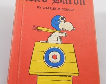 Snoopy and the Red Baron Book, 1966, First Printing, Charles Schulz, Weekly Reader
