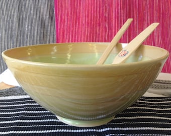 Open bowl, Ceramic bowl, Pottery bowl, Salad bowl, Light green bowl, Yellow bowl, Colorful bowl, Large bowl, Modern ceramic bowl