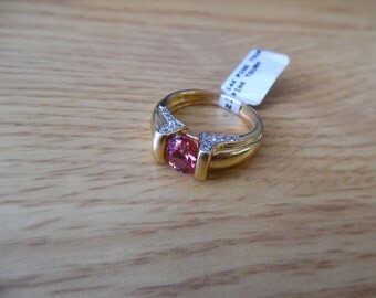 14k yellow gold with pink tourmaline diamond oval ring Size 6 1/2