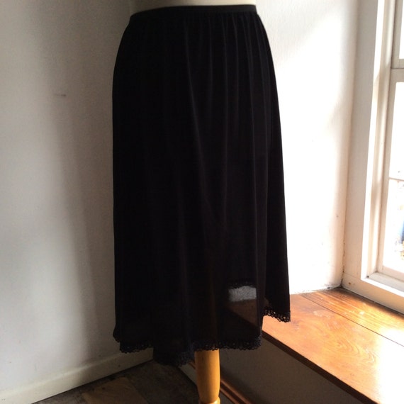 Vintage half slip Black half slip M waist 30/32 inch 76/81