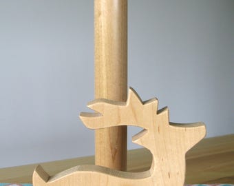 Deer Paper Towel Holder (Maple)