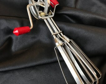 Vintage 1950s Maynard Red Handled Egg Beater/ Hand Mixer