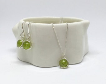 Peridot jewellery set, 925 sterling silver peridot set, peridot jewelry set, August birthstone jewelry, birthstone jewellery, silver set