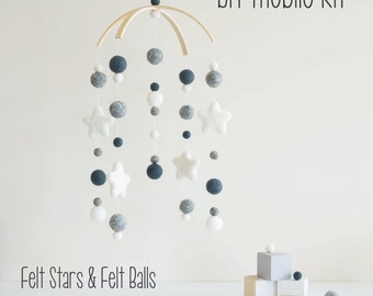 DIY Mobile, DIY Crib Mobile, DIY Cot Mobile, diy nursery mobile, diy Felt Ball Mobile. diy Pompom mobile