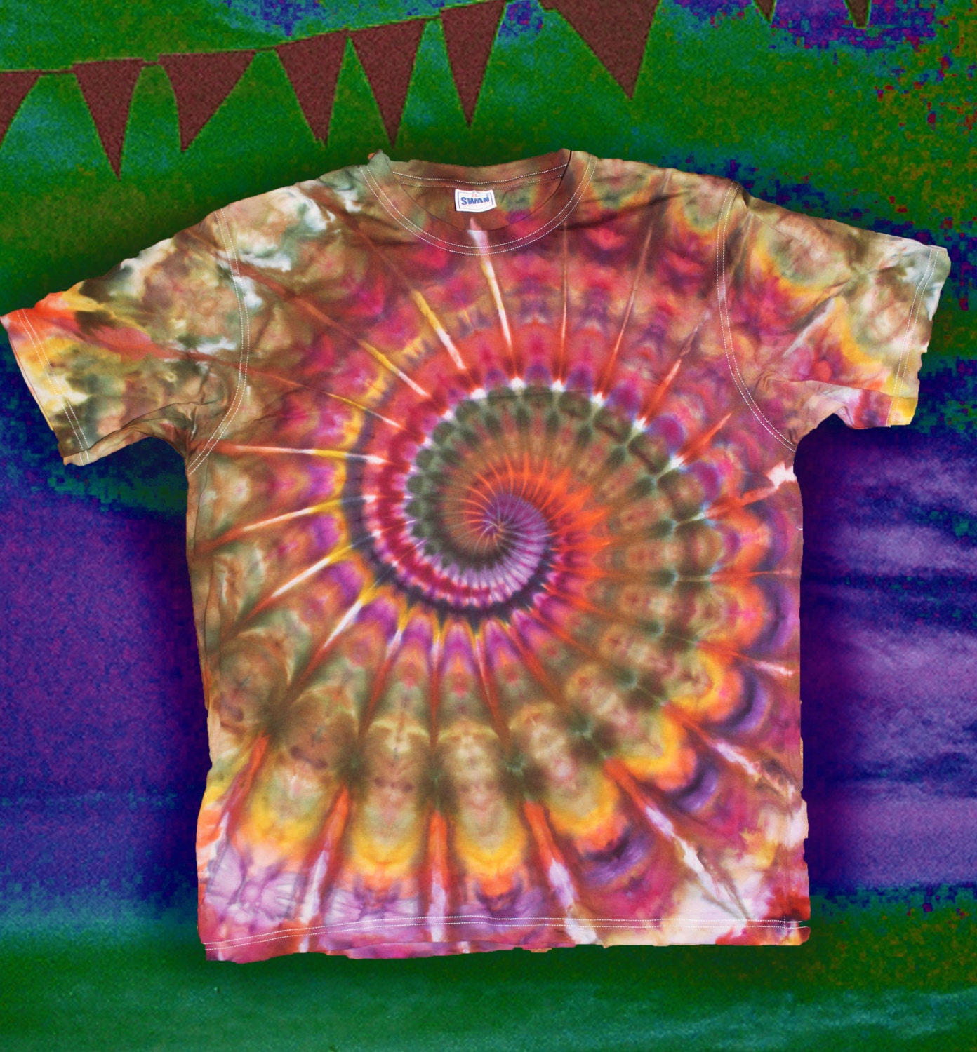 Psychedelic Ice Dye Super Spiral Tie Dye by OtdelMaljaraTieDye