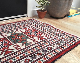 mini oriental rug