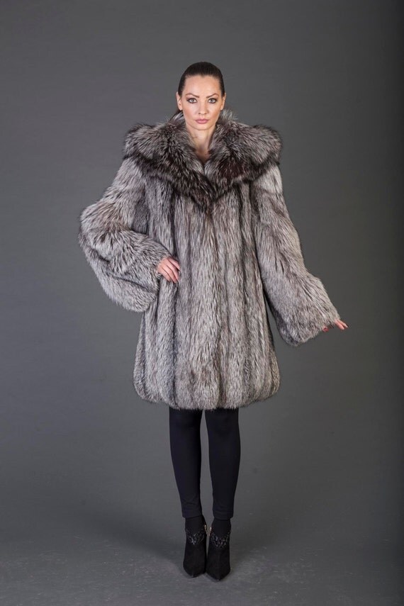 Luxury gift/ Silver Fox Fur coat/Fur jacket full skin