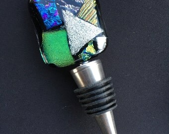 Dichroic wine stopper