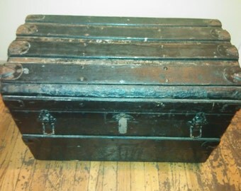 Steamer Trunk/Antique Trunk/Vintage Trunk/Black Trunk/Antique Chest/Vintage Chest/Old Trunk/Old Chest/Trunk Decor/Large Trunk/Storage Chest/