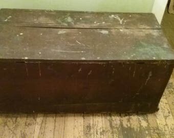 Vintage Wooden Trunk/Vintage Wooden Chest/Old Wooden Trunk/Old Wooden Chest/Wood Trunk/Wood Chest/Wooden Box/Old Wood Box/Vintage Box/Trunk