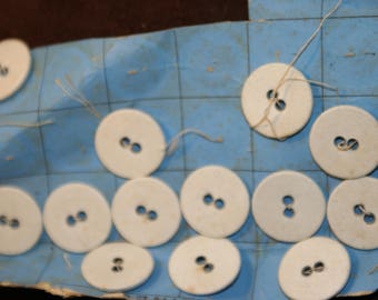 13 Antique linen buttons Victorian 20mm laundry buttons