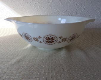 Vintage Pyrex Town and Country 4 qt #444 Cinderella Bowl