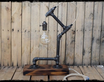 Rope & pipe industrial table lamp