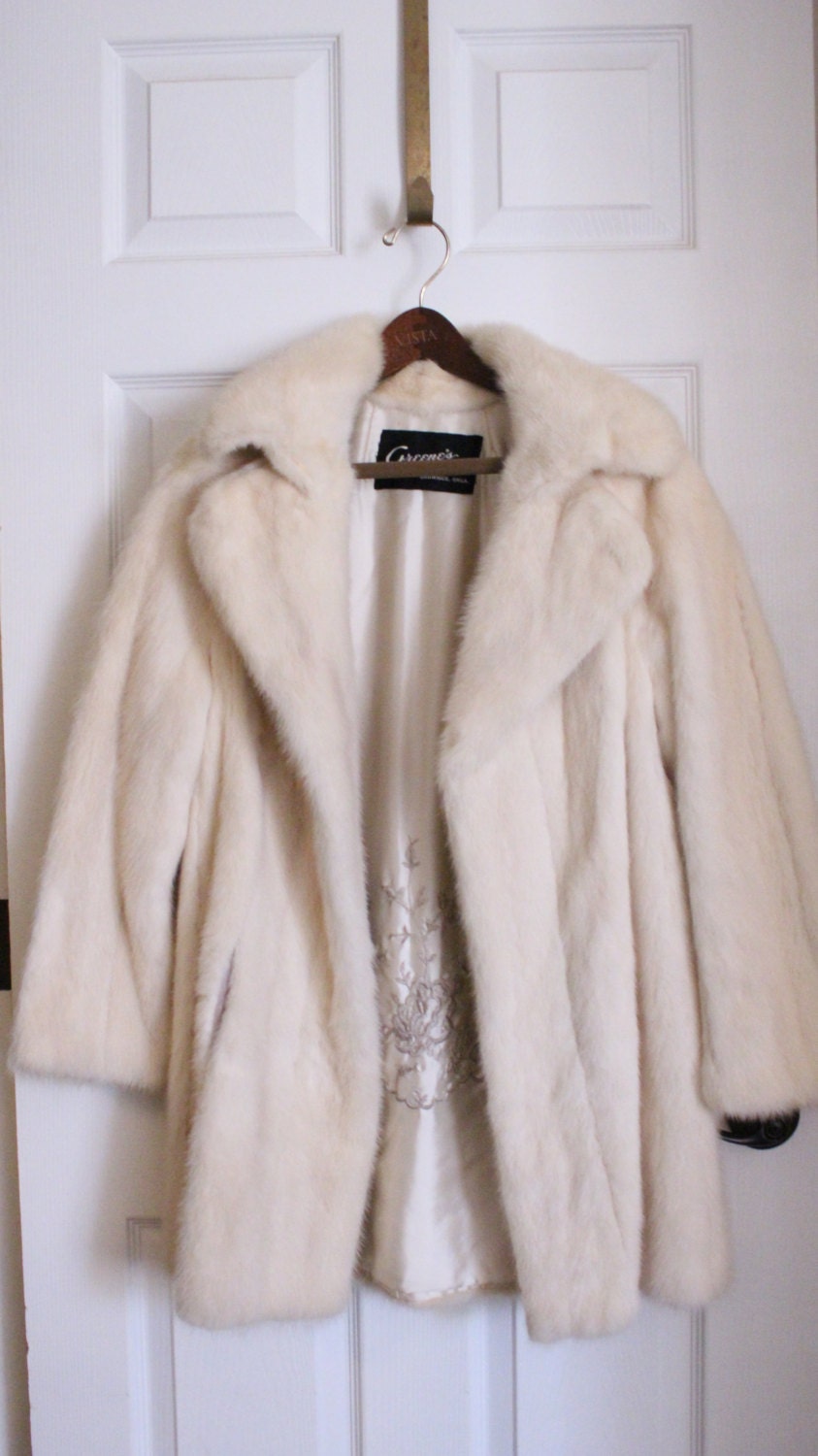 Vintage Women's White Mink Fur Coat