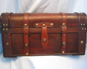 WOODEN TREASURE CHEST Pirate Party Storage Box