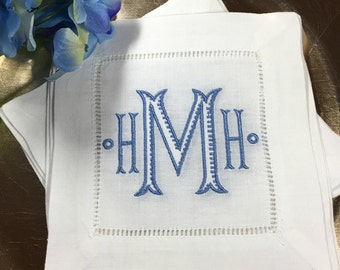 Chinoiserie MONOGRAM Cocktail Napkins. Wedding Gift. White Linen Hemstitch. BAROQUE Ribbed Font. Housewarming Hostess Gift. Bar Cart Decor.