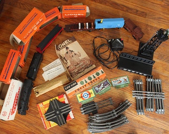 1950s Lionel Train Set w Accessories Locomotive 246 Tender 1130 Flatcar w Trestle Bridge 6825 Horse Car 1877 Giraffe Car 3376 Caboose 6070-1
