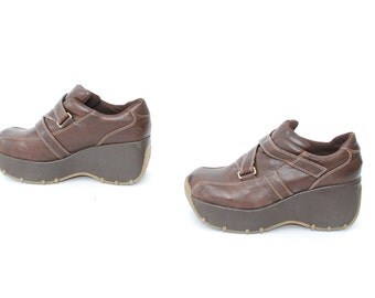 size 7 PLATFORM brown leather 80s 90s WEDGE velcro strap