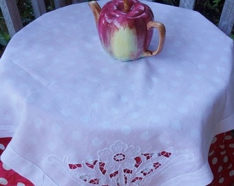 vintage cotton cutwork flower tablecloth 34x36 inches