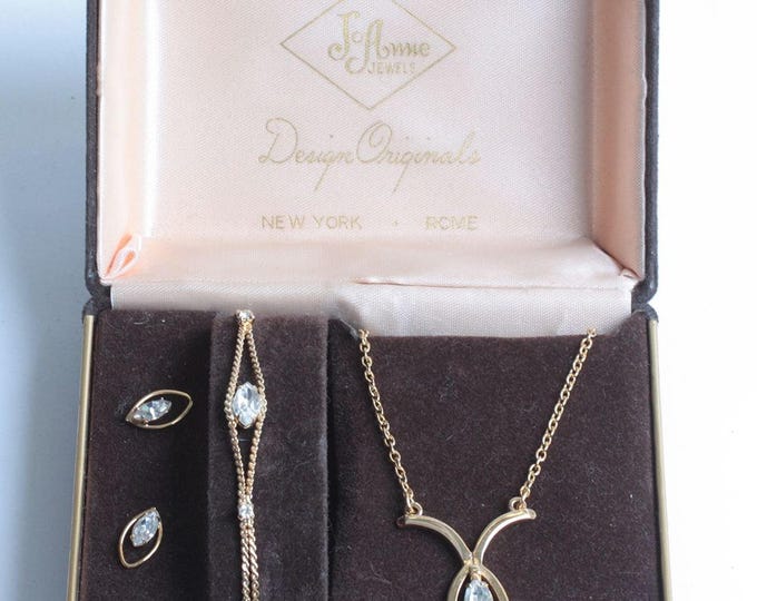 JoAnne Jewels Necklace Bracelet Earrings Set Rhinestones Gold Tone Presentation Box