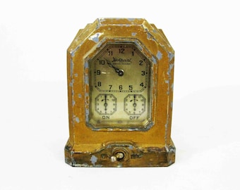 Vintage Art Deco Oven Clock Timer by Hotpoint in Brass Finish. Circa 1920's.