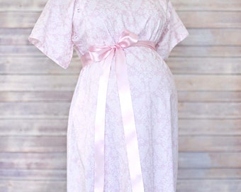 Light Pink Damask Maternity Hospital Delivery Gown -Super Soft -Perfect Snaps for Breastfeeding, Skin to Skin, and Epidural