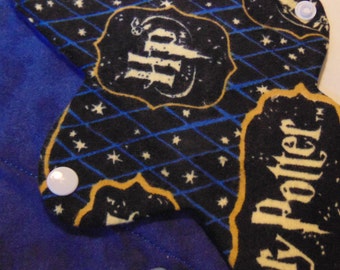 Reusable Menstrual Pad, 9" Lightweight, 100% Cotton, No Plastics, Or Chemicals are used, Eco Friendly, Harry Potter Flannel
