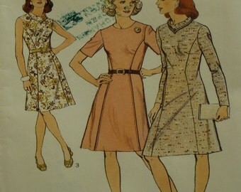 70s Princess Seam Dress Pattern, Fitted Bodice, Jewel Neck/Collar, Long/Short Sleeves, A-line Skirt, Style No. 4327 Size 10 (Bust 32.5"83cm)
