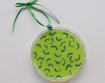 Petri Dish Ornament A10: Green with Blue Vibrio Bacteria