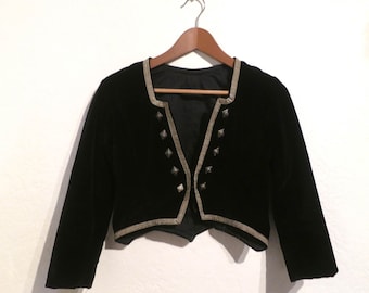 VintageBlack Velvet Steampunk Victorian Elizabethan Renaissance Pirate Jacket Coat. fitted. sculpted button