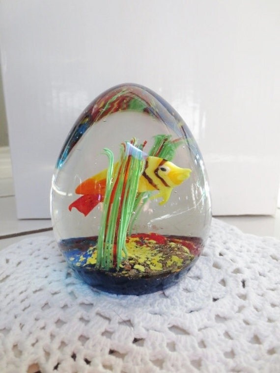 Vintage MURANO Glass Fish Aquarium Paperweight Egg Coastal