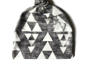 Organic Cotton Baby Hat/ Baby Knotted Hat/ Organic Cotton Hat/ Knotted Cap/ Baby Hat/ Infant Hat / Gray Triangles