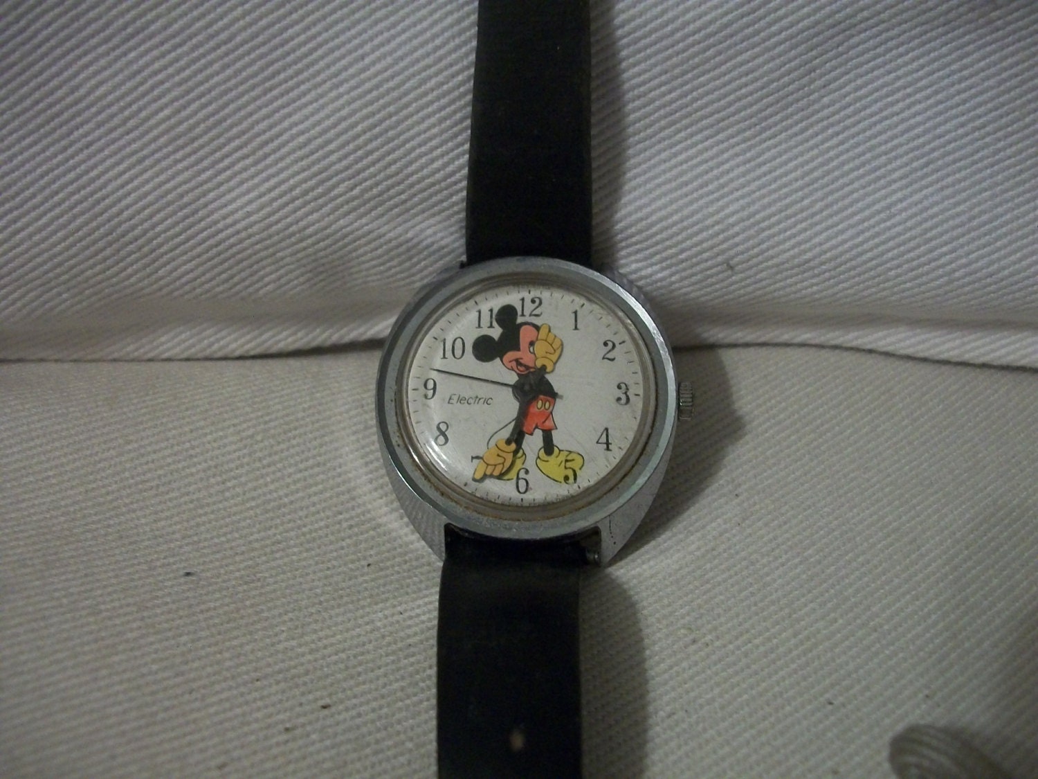 vintage timex mickey mouse watch