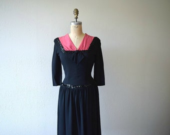 Vintage 1940s dress . WWII era dress . 40s dress
