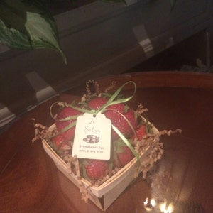 Buyer photo Jillian Gonzalez, who reviewed this item with the Etsy app for iPhone.