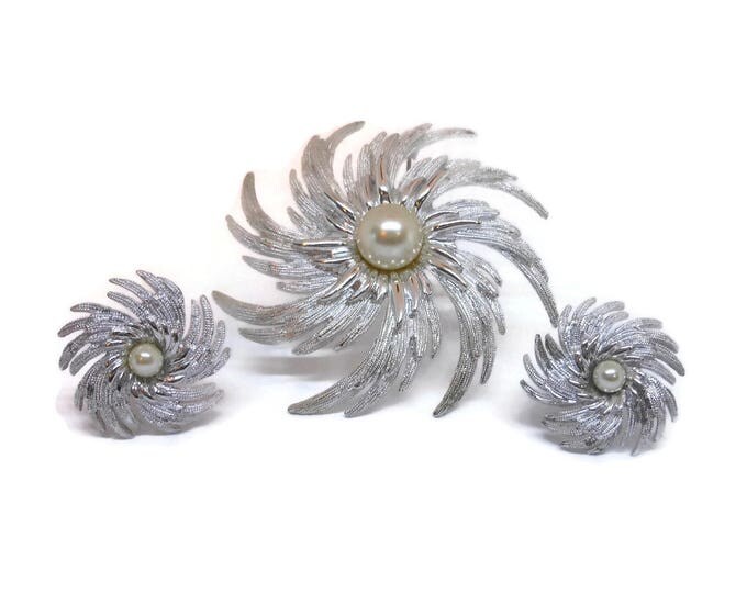 Sarah Coventry brooch earring set, Silvery Sunburst 1960s pinwheel swirl design, brooch and clip earrings demi parure set