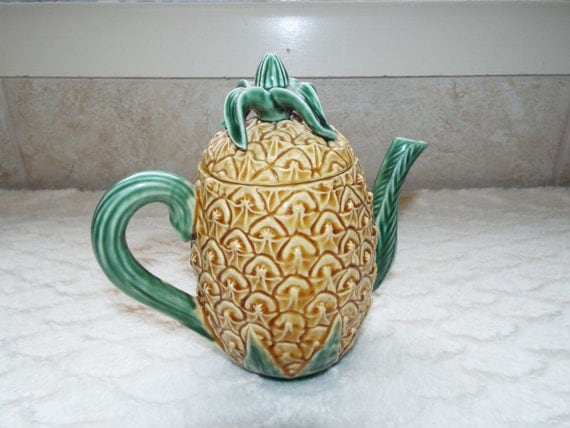 Bordallo Pinheiro Yellow Pineapple Teapot Coffee Tea Pot BP153