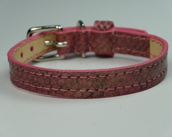 Pink Fish Leather Dog Collar - Oana - Hand Swen - Neck 21 to 26 cm